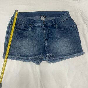 Shorts, Denim, cut-off, Venus Brand, women size 6, stretchy material
